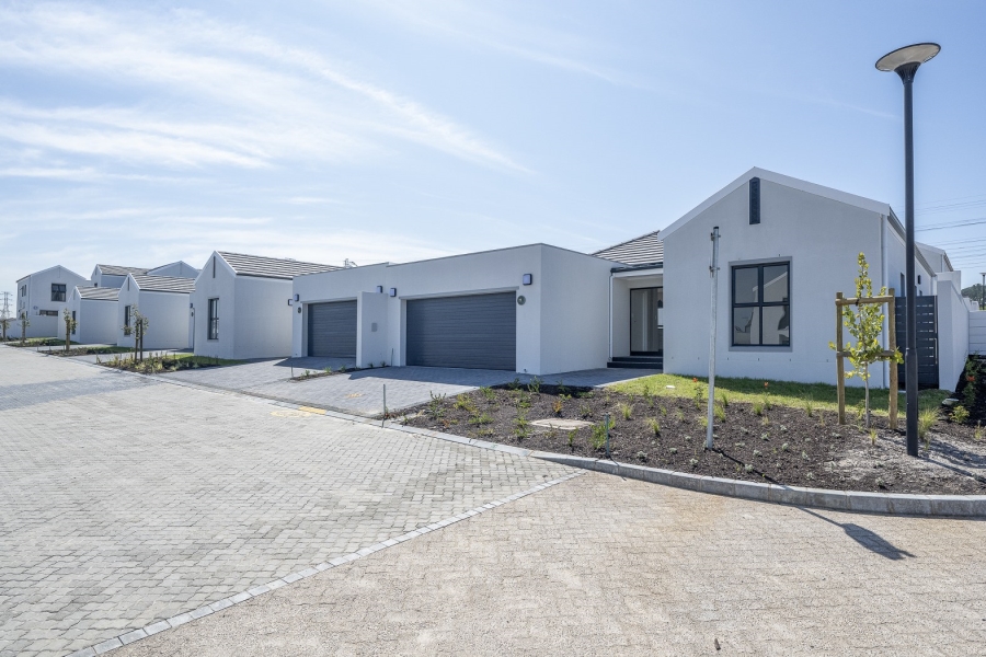 3 Bedroom Property for Sale in Haasendal Western Cape